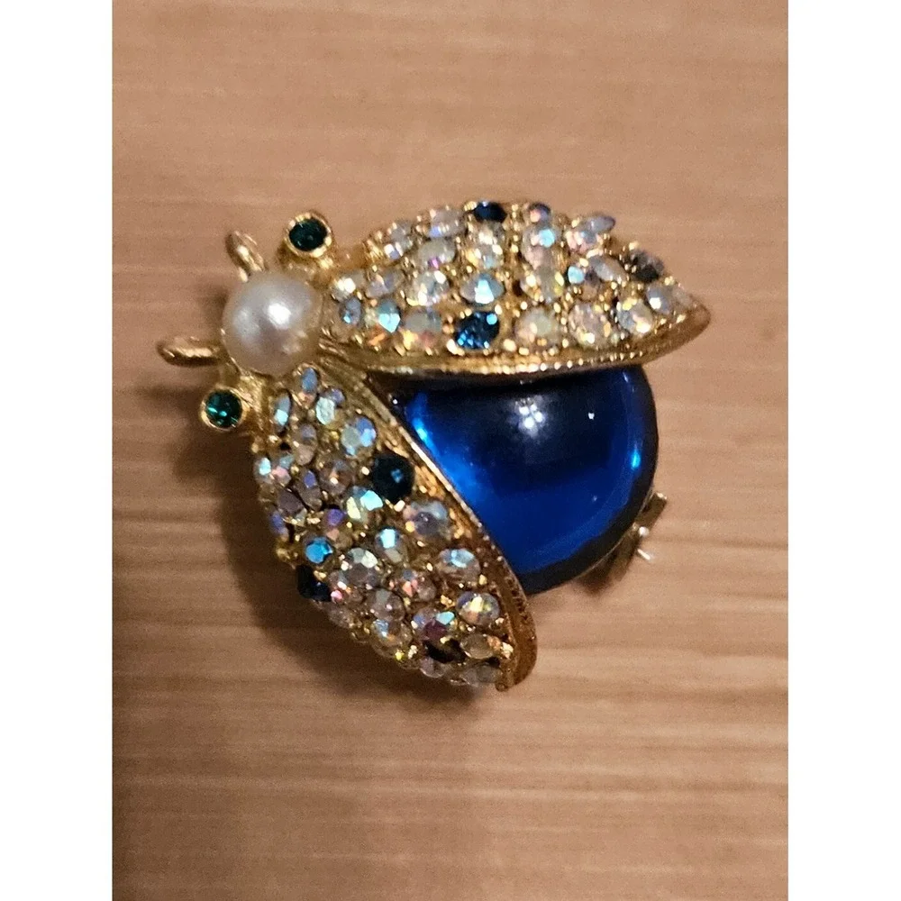 Sparkling Ladybug Brooch Pin Rhinestone Pearl Blue‎ Gemstone Gold Tone